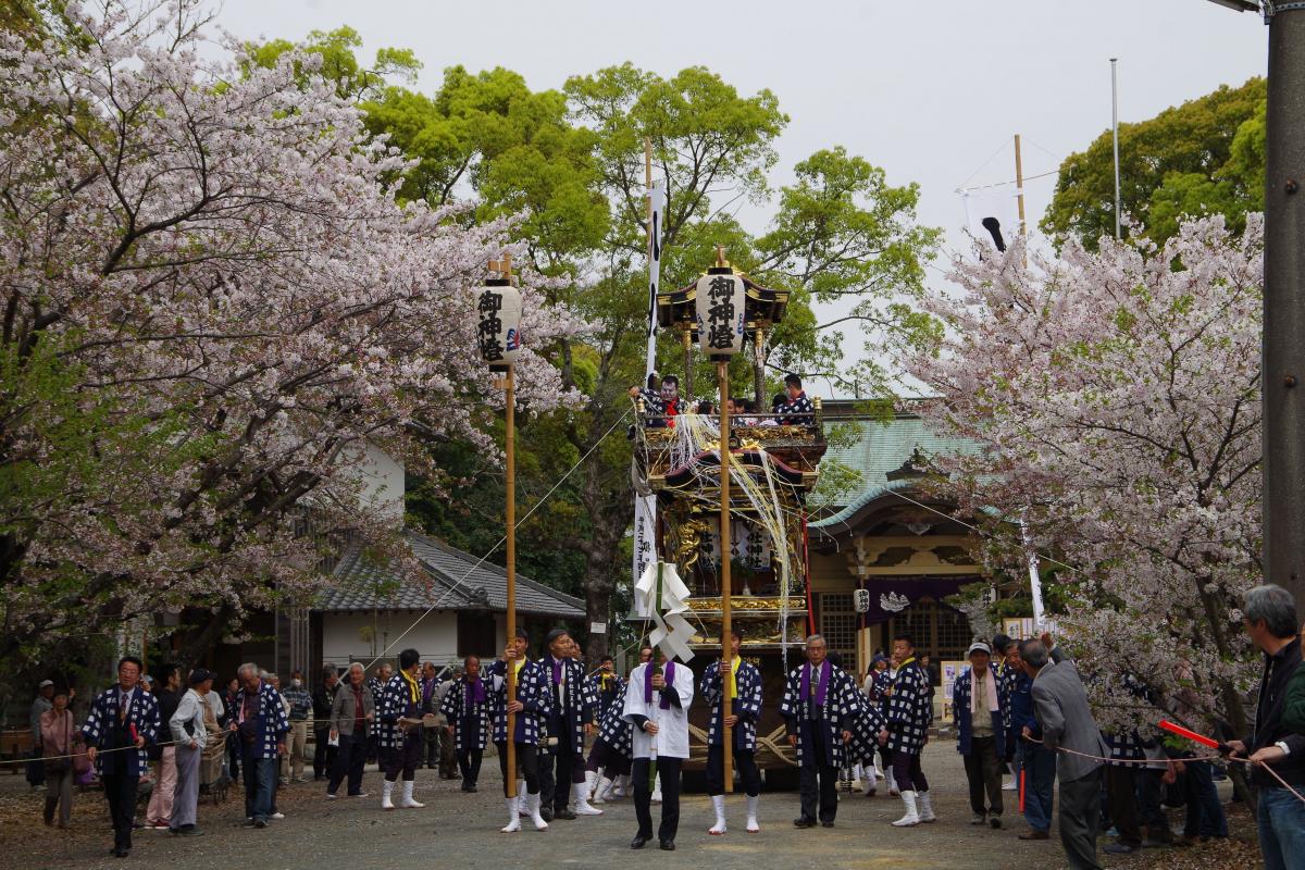 八社神社祭礼