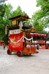 挙母神社の山車　中町